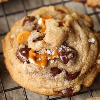 Butterscotch Pretzel Cookie Bars (Take & Bake) (September 19th/21st Pickup)